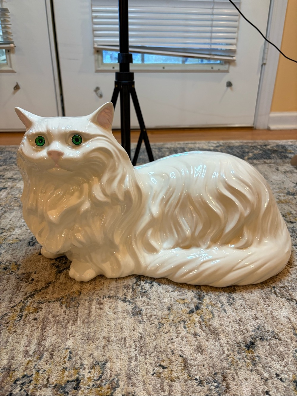 Vintage 70s Persian Cat Statue White Long Hair Green Eyes Ceramic MCM 18x10”